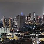 Premier Suites At Trion Kl